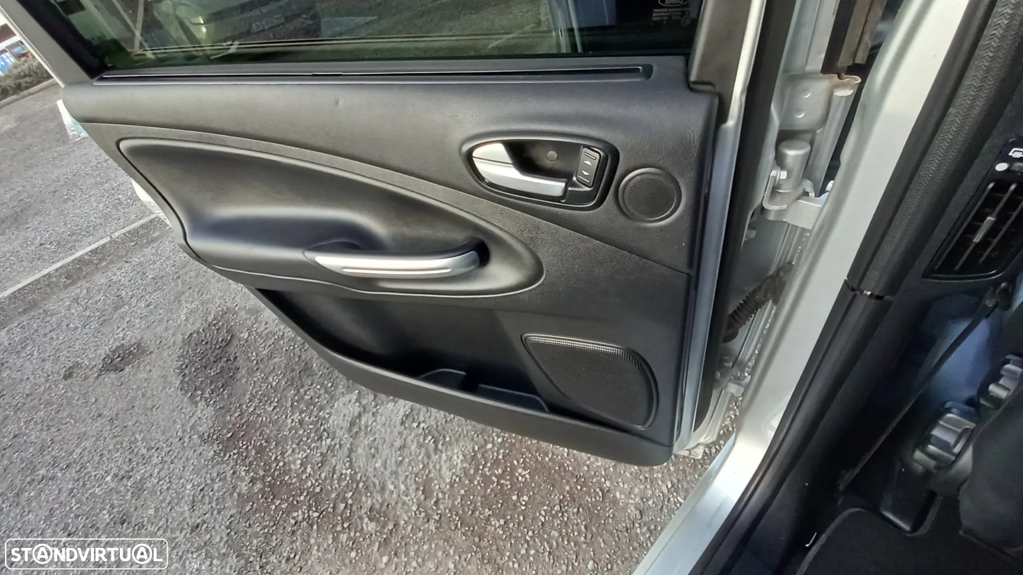 Ford Galaxy 2.0 TDCi Titanium - 12