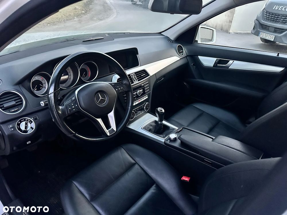 Mercedes-Benz Klasa C 200 CDI BlueEff Elegance - 6