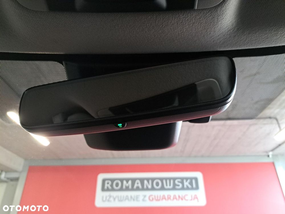 Toyota Corolla 1.8 Hybrid Comfort - 22