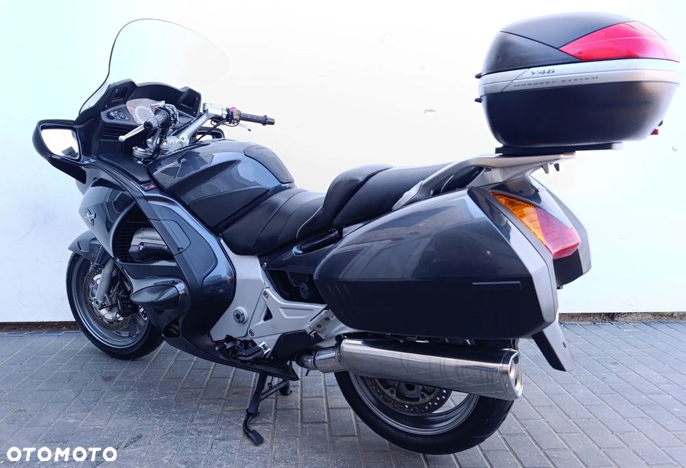 Honda ST - 5