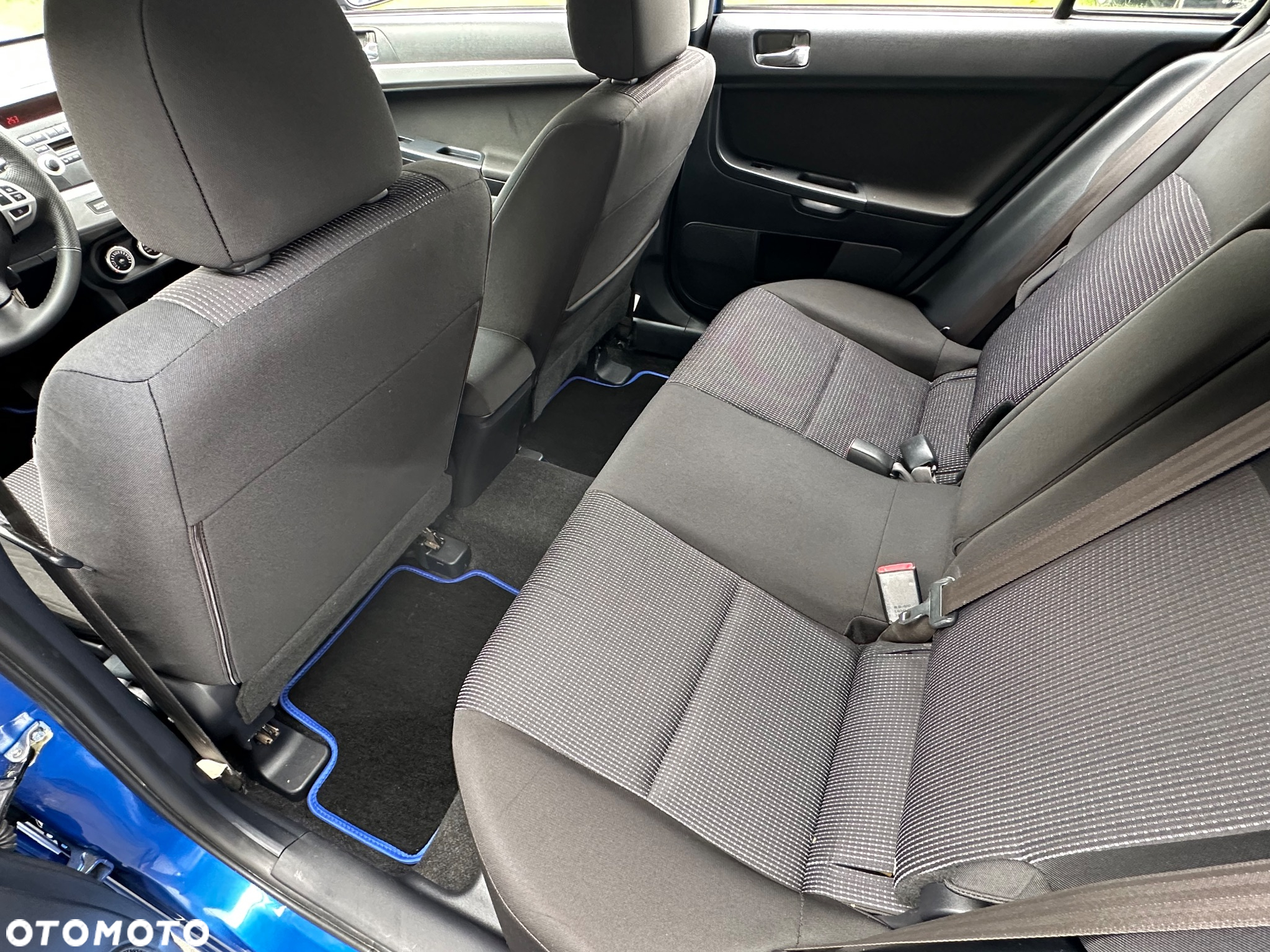 Mitsubishi Lancer 1.8 Intense - 19
