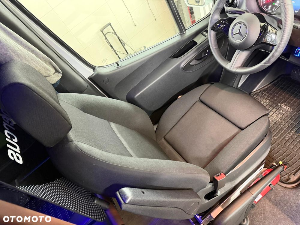 Mercedes-Benz Sprinter 519 - 8