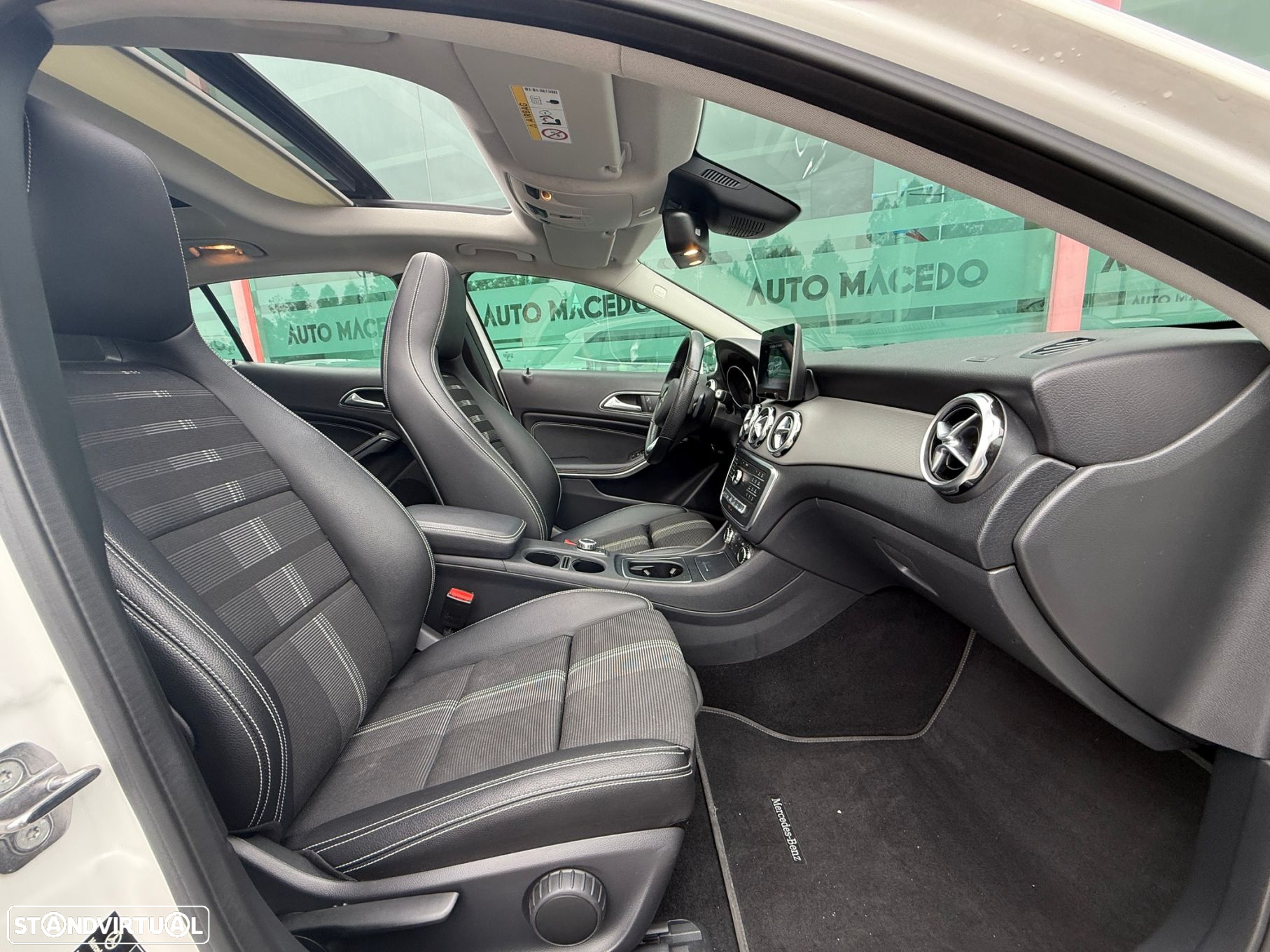 Mercedes-Benz GLA 180 Urban Aut. - 6