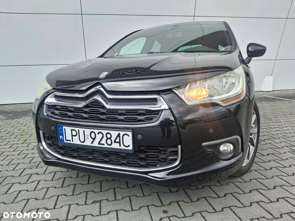 Citroën DS4 e-HDi 110 SoChic - 12
