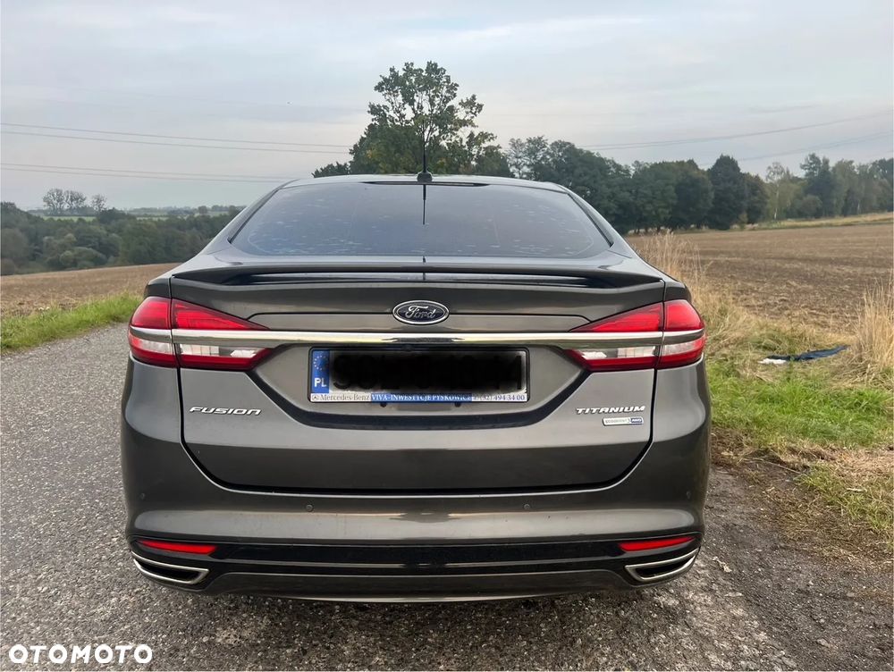 Ford Fusion - 8