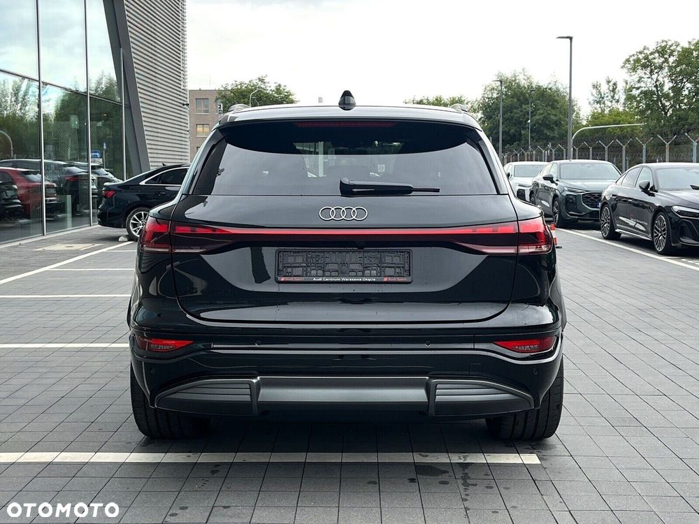 Audi Q6 e-tron - 15