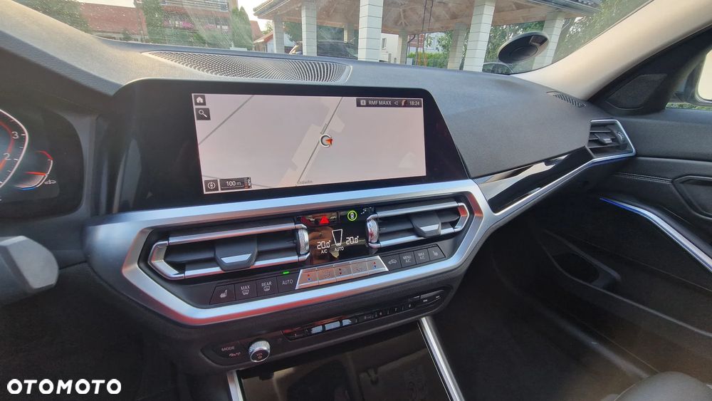 BMW Seria 3 320i GPF Sport - 21