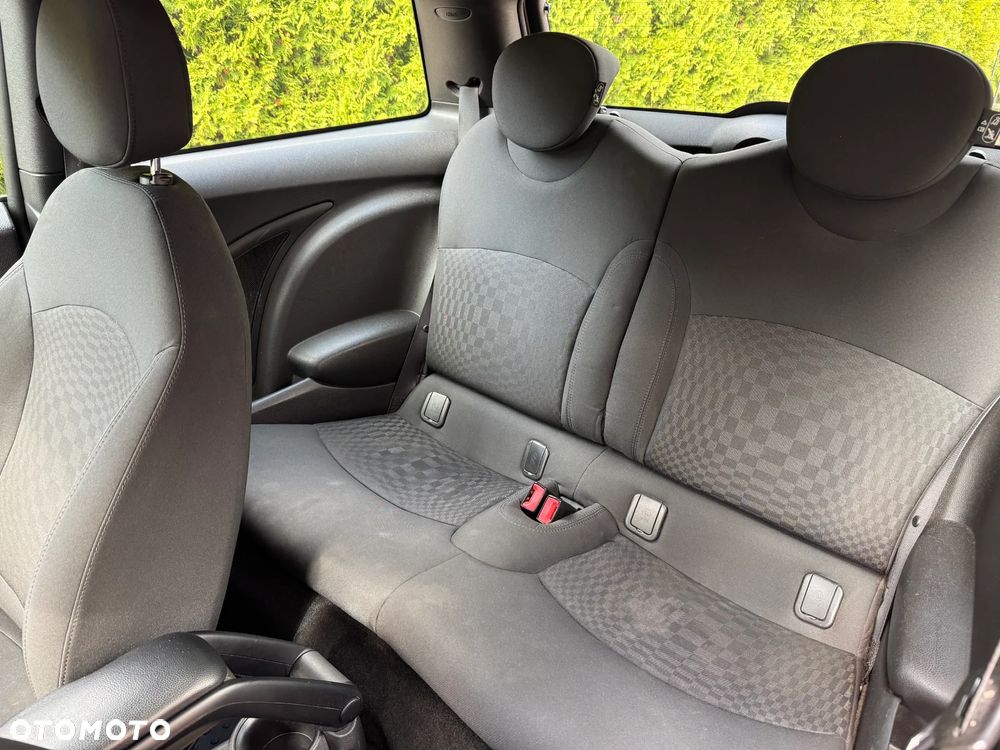 MINI Cooper S Standard - 11