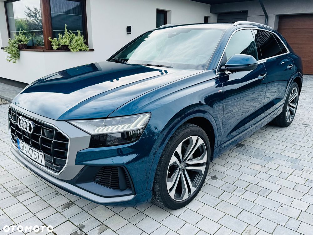 Audi Q8 - 1