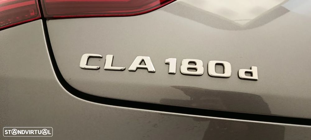 Mercedes-Benz CLA 180 d - 28