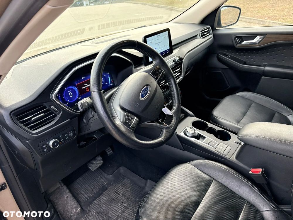 Ford Kuga - 15