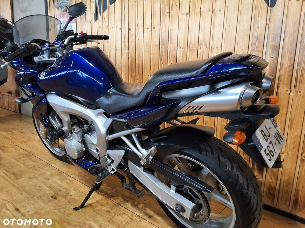Yamaha FZ6 - 16
