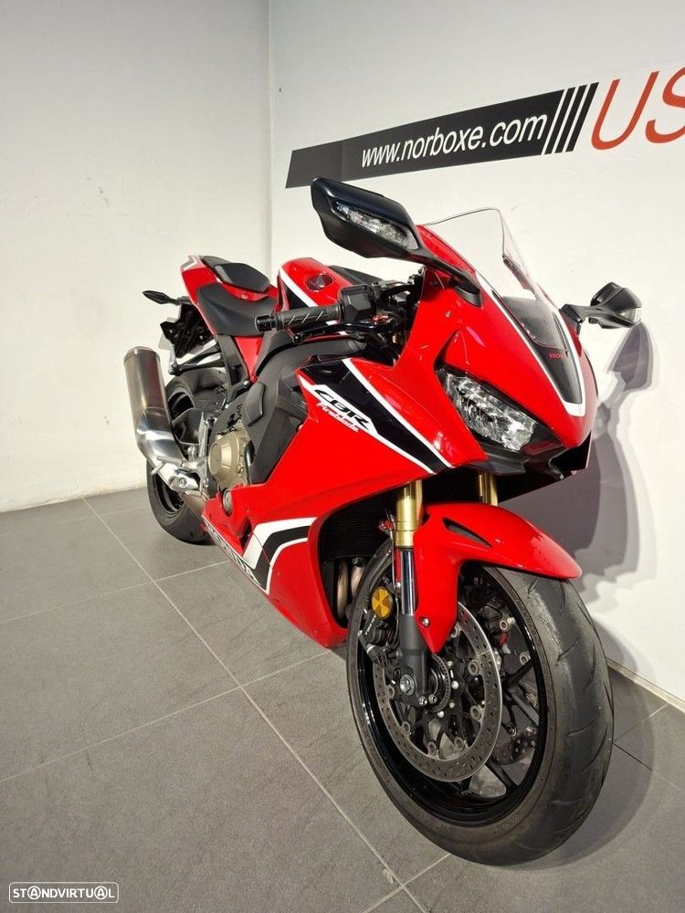 Honda CBR CBR1000RA - 3