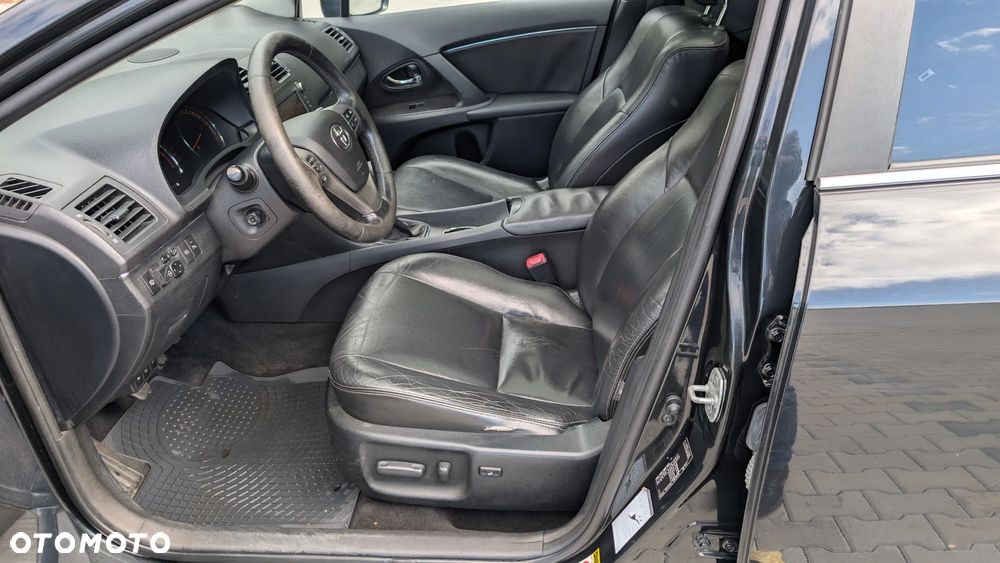 Toyota Avensis 2.0 Prestige NAVI - 10