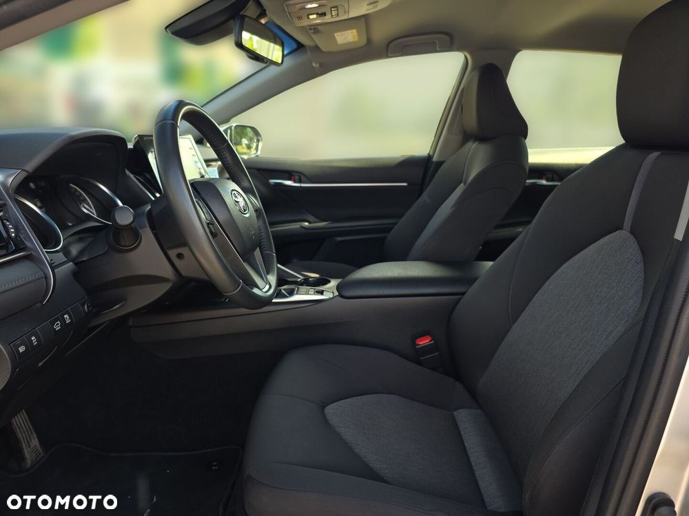 Toyota Camry 2.5 Hybrid Comfort CVT - 15