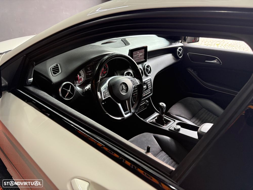 Mercedes-Benz A 200 CDI AMG Line - 48