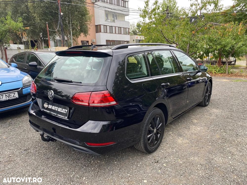 Volkswagen Golf 1.6 TDI Comfortline - 12