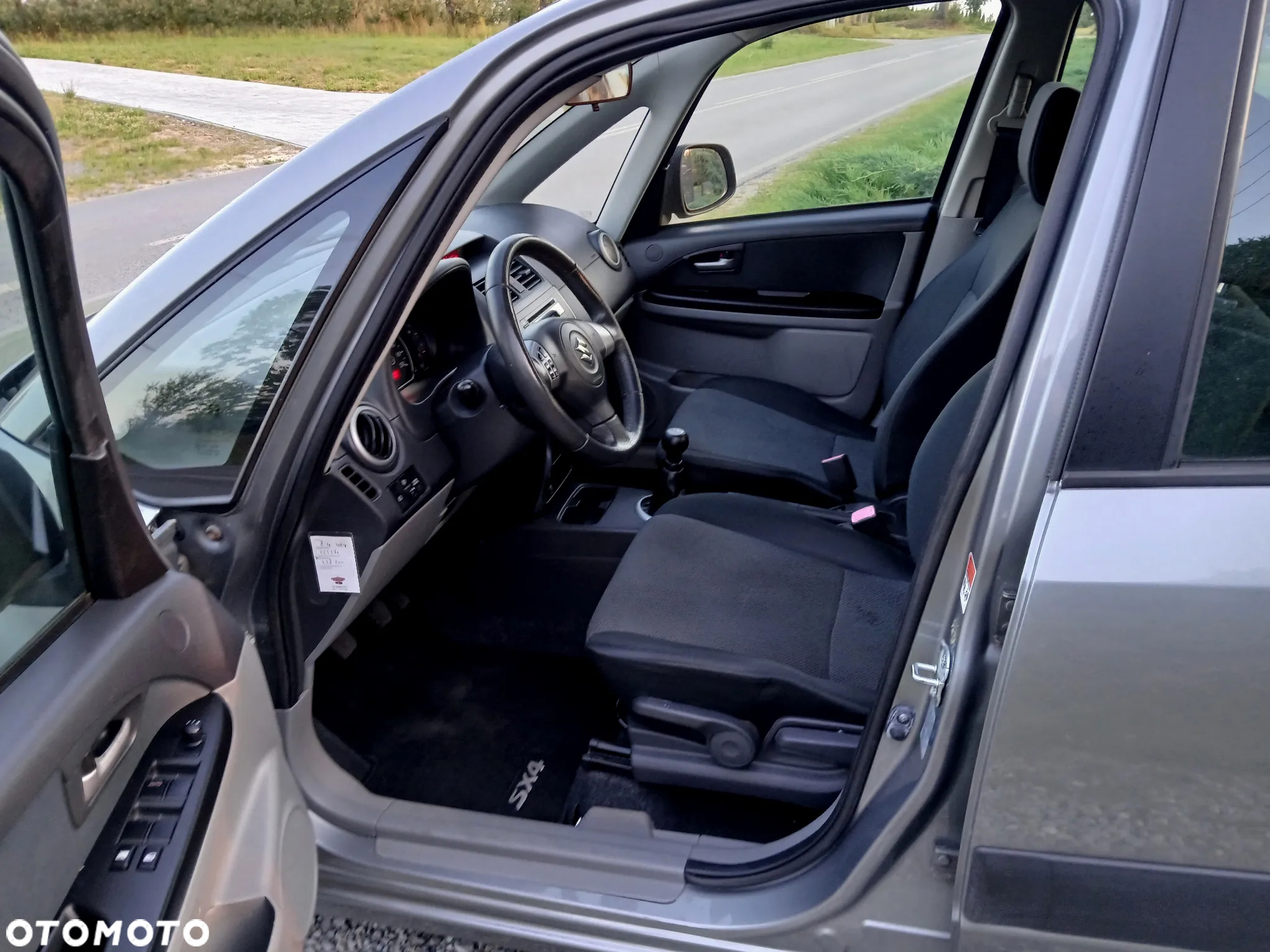 Suzuki SX4 1.6 Premium Outdoor - 12