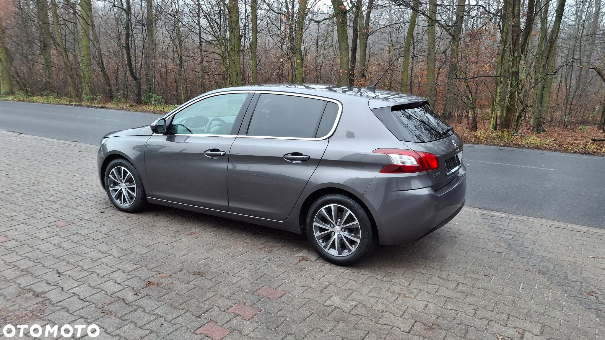 Peugeot 308 1.2 PureTech Allure S&S EAT6 - 7