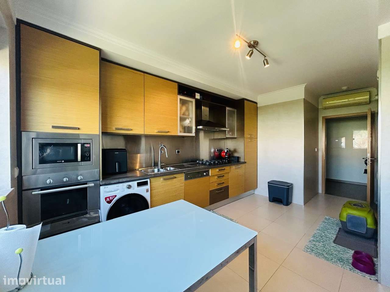 Apartamento T2 com garagem box e arrecadação - Grande imagem: 3/14