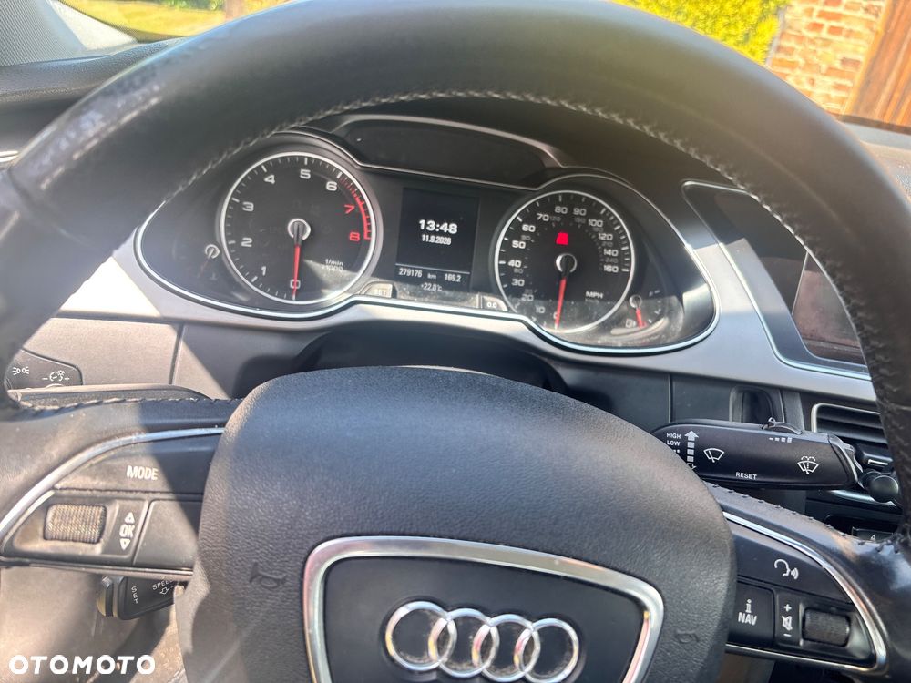 Audi A4 Limousine - 10