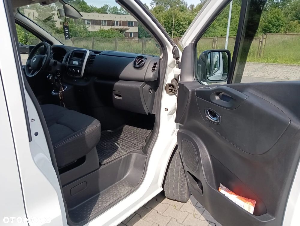 Renault TRAFIC - 9
