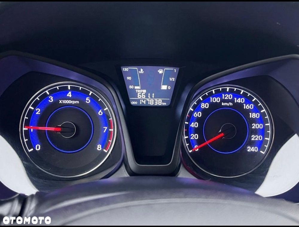 Hyundai ix20 1.4 Trend - 28