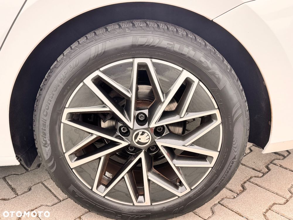 Skoda Octavia 2.0 TDI DSG First Edition - 20