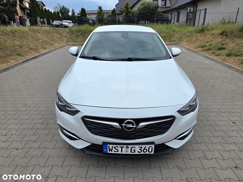 Opel Insignia - 10