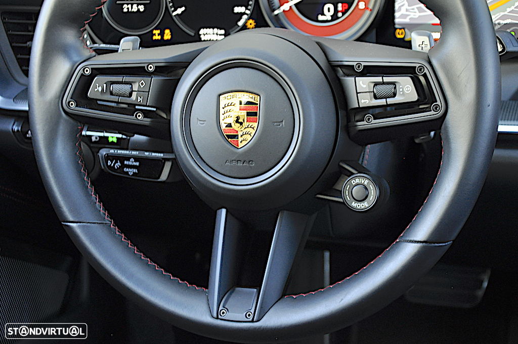 Porsche 911 (992) Turbo S PDK - 38