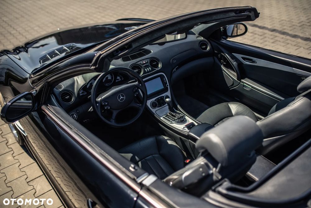 Mercedes-Benz SL - 13