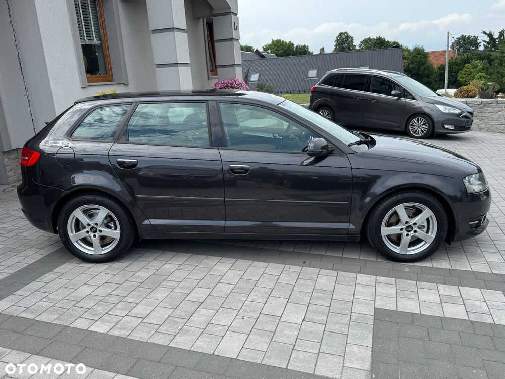 Audi A3 Sportback 2.0 TDI DPF Ambiente - 5