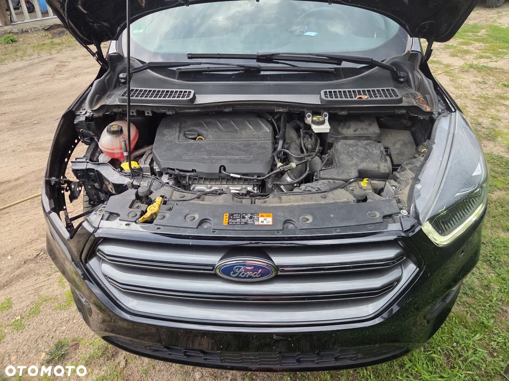Ford Kuga 1.5 EcoBoost 2x4 ST-Line - 12