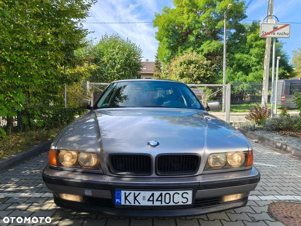 BMW Seria 7 - 19