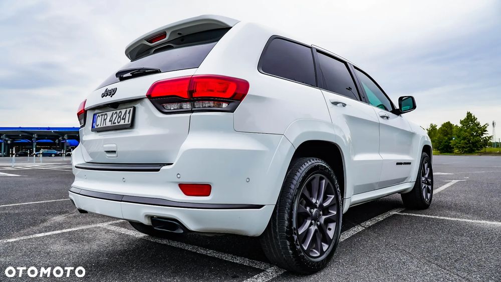 Jeep Grand Cherokee - 11