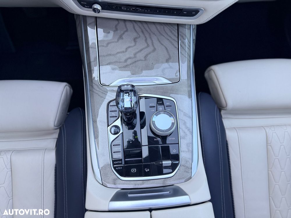 BMW X7 xDrive40i - 12