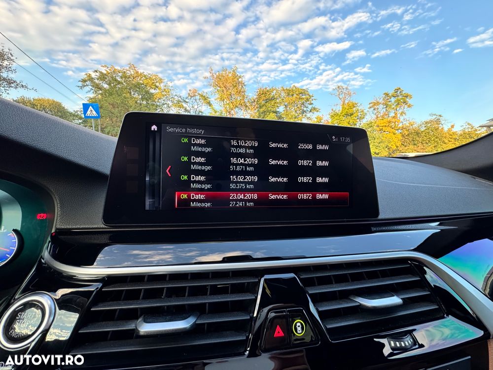 BMW Seria 5 520d xDrive AT - 25