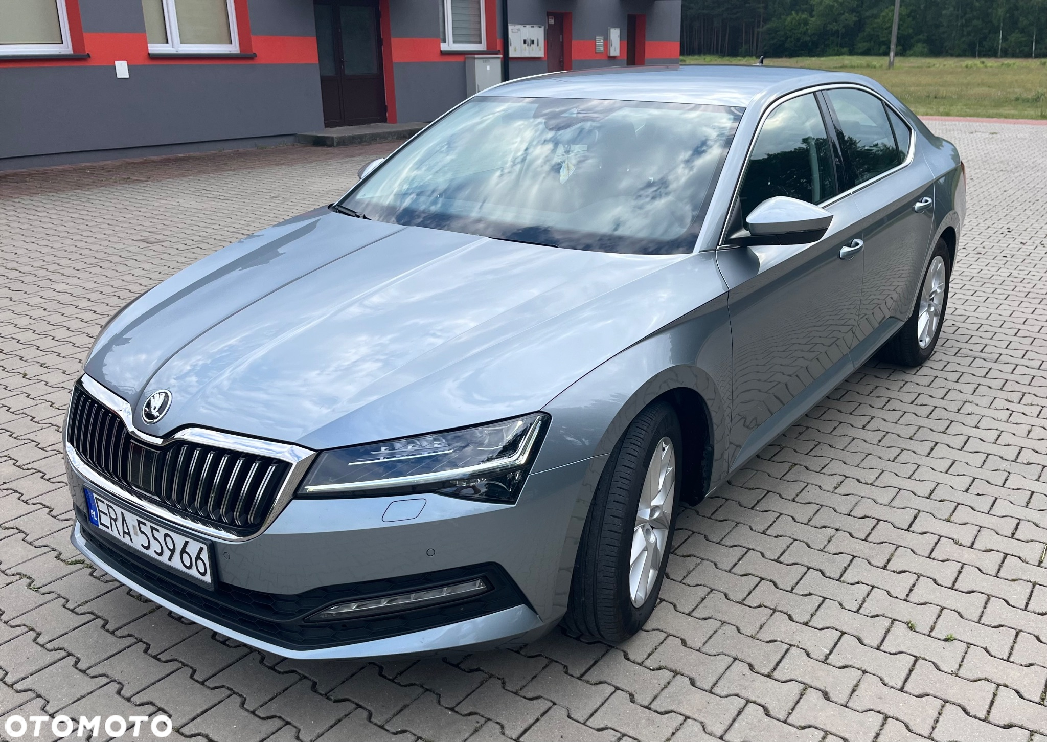 Skoda Superb 2.0 TSI Ambition DSG - 5