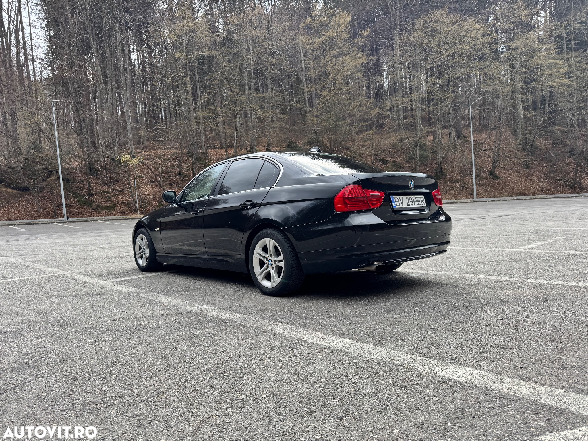 BMW Seria 3 318d - 4
