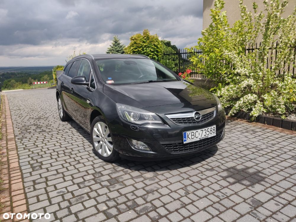 Opel Astra 1.6 T Cosmo - 1