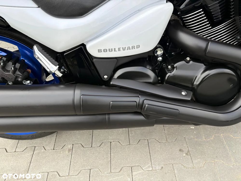 Suzuki Boulevard - 23