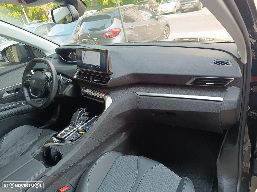 Peugeot 3008 1.2 PureTech Allure EAT8 - 23