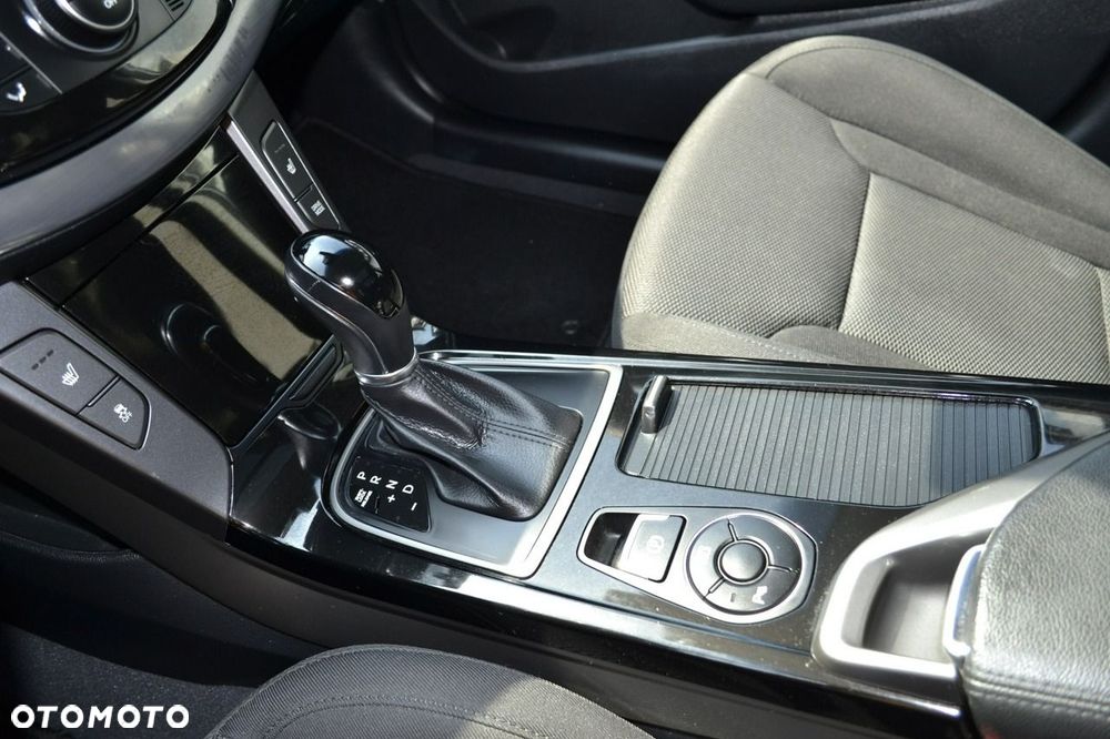 Hyundai i40 Kombi 1.7 CRDi DCT Premium - 18