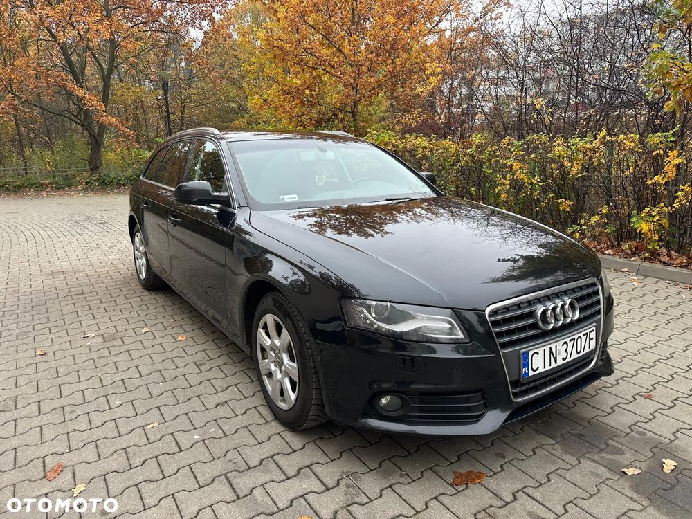 Audi A4 Avant 2011 photo 2