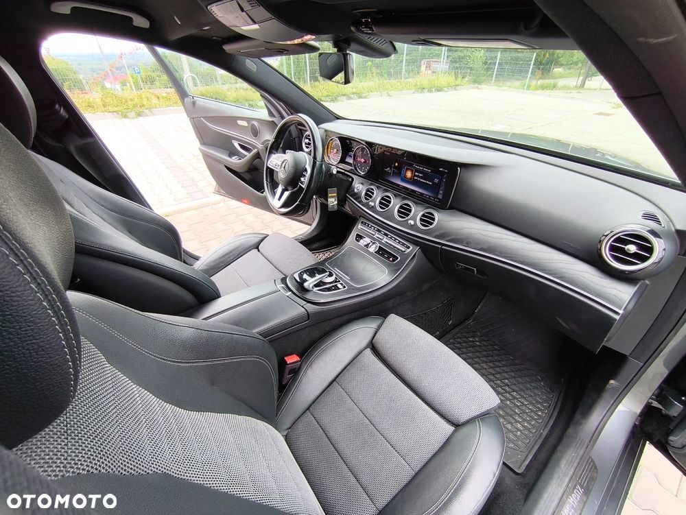 Mercedes-Benz Klasa E 220 d 9G-TRONIC AMG Line - 12