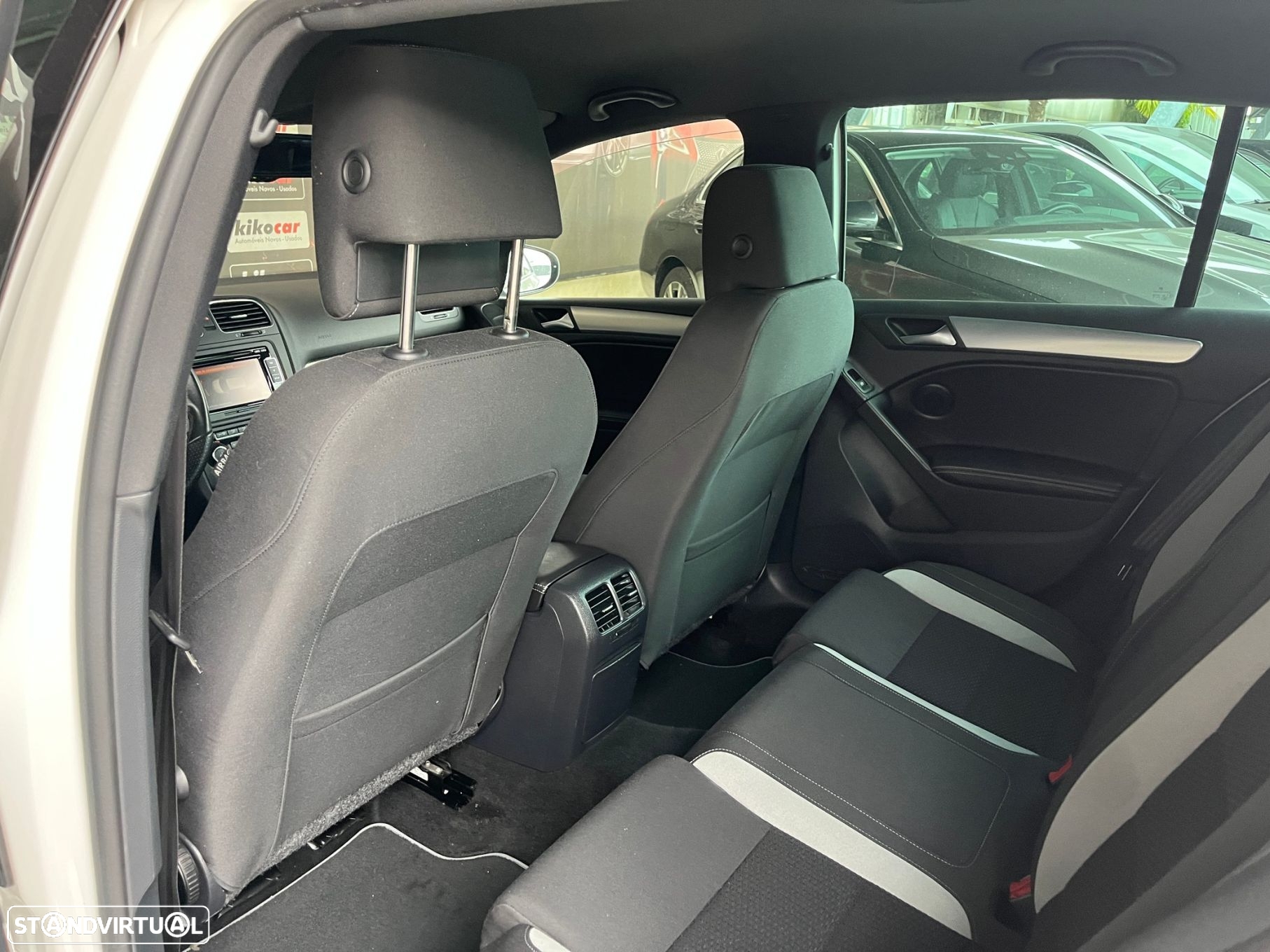 VW Golf 2.0 R DSG - 38
