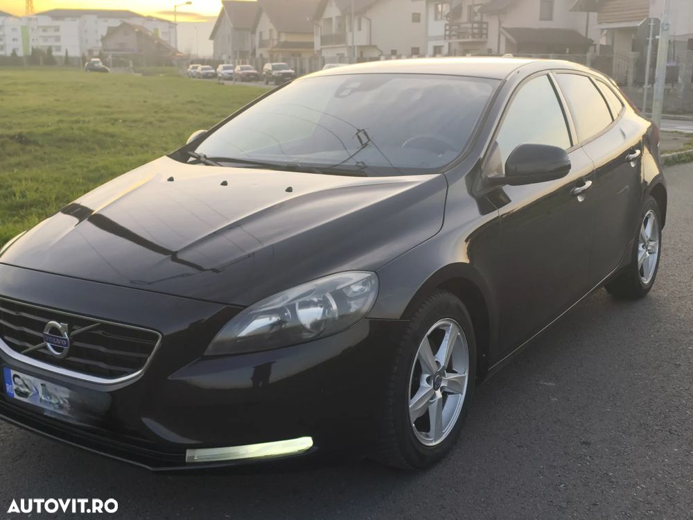 Volvo V40 D2 Momentum - 5