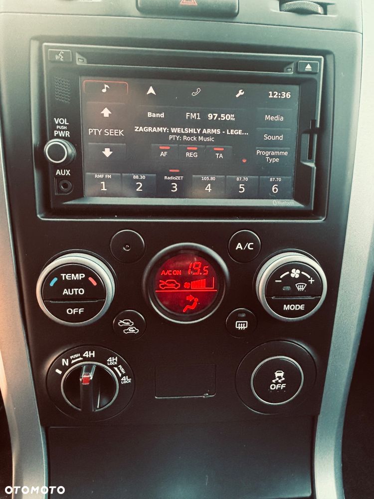 Suzuki Grand Vitara 1.9 DDiS Premium - 14