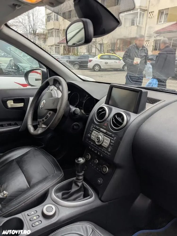 Nissan Qashqai 2.0 DCI All Mode 4x4 Tekna Plus - 3