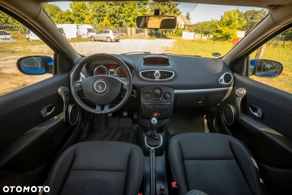 Renault Clio 1.2 16V 75 Dynamique - 20